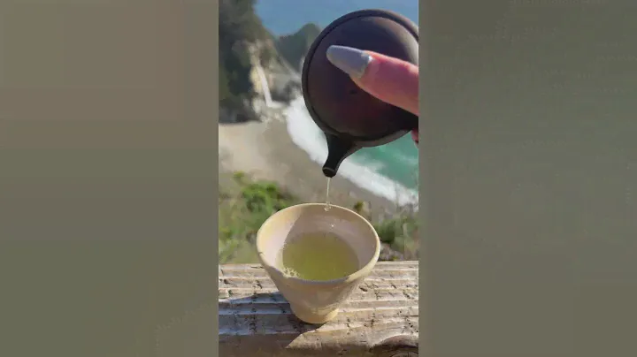 Tiny teapot on a big adventure