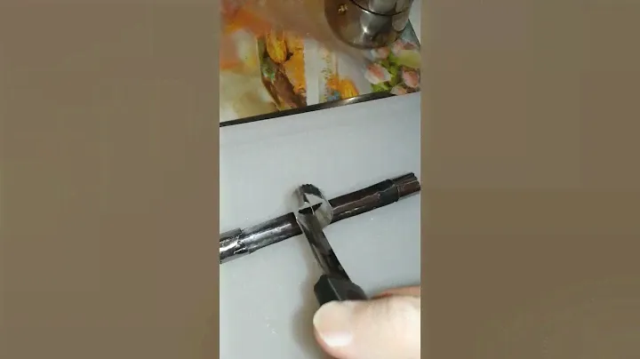 Музей необычных ножей. Нож-бур для овощей и фруктов.
